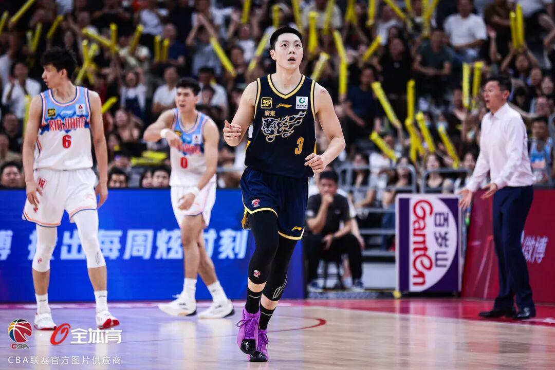 世界杯官方直播平台-3月11日前瞻 I 常规赛硝烟再起，华南虎第二阶段首战新疆