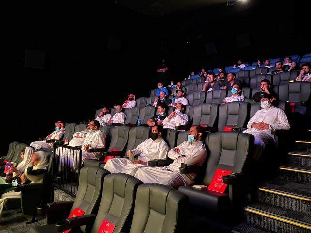 世界杯比赛高清观看-迪拜现在41度 6月的中东踢90分钟足球是什么体验？